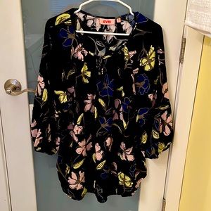 Floral blouse…cute with jeans